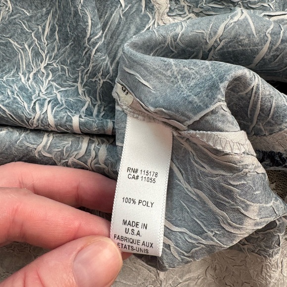 Komarov Lace Dress - Picture 6 of 7